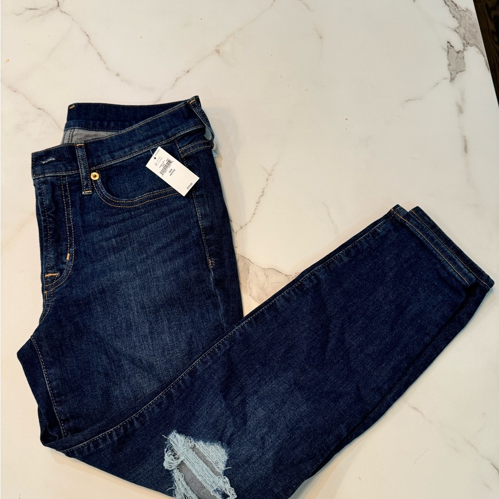 Gap NWT mid rise skinny jeans. Petite 28/6
